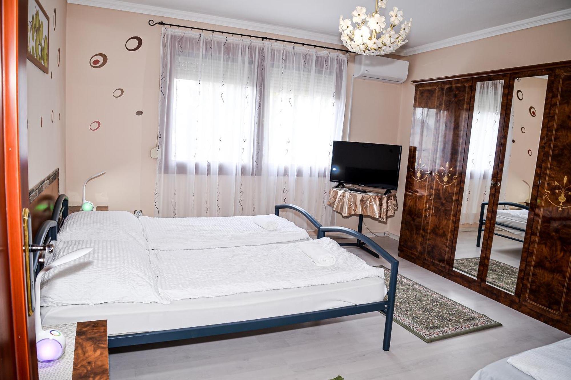 Hajnal Apartman Hajduszoboszlo Exterior photo
